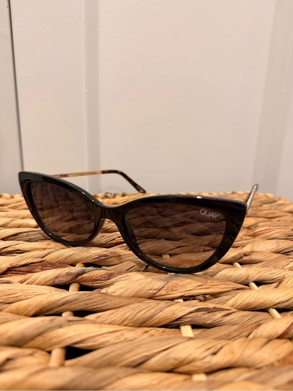 Quay Australia Black Cat-Eye Sunglasses with Gradient Lenses